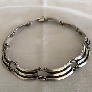 Chic Vintage ‘50’s Mexican Silver Choker